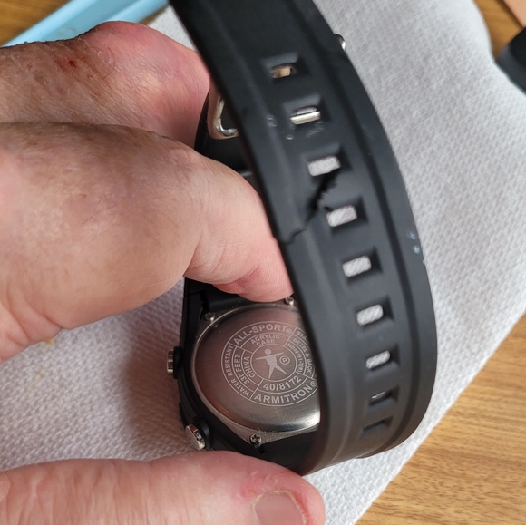 Armitron All-Sport Watch 40/8172. - Picture 3 of 4